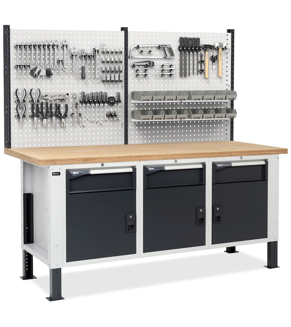 Banco con 3 armadi con 1 cassetto e porta e parete forata, MASTERBR2012