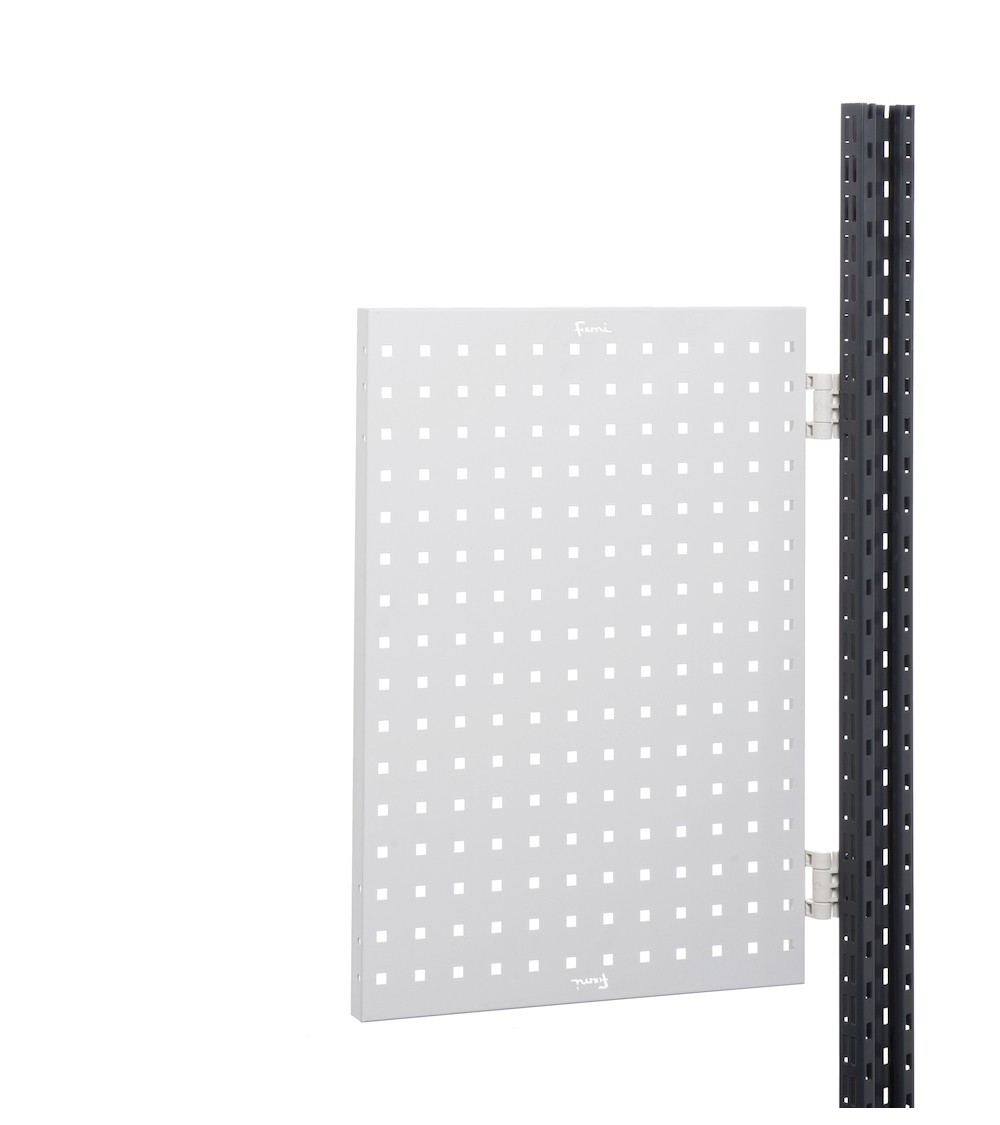 Pannello forato con cerniere per montante