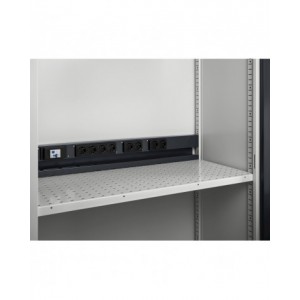 Armadio caricabatterie con griglia areazione, pannelli forati, accessori, L1023 x P555 x H2000, PERFOM14035