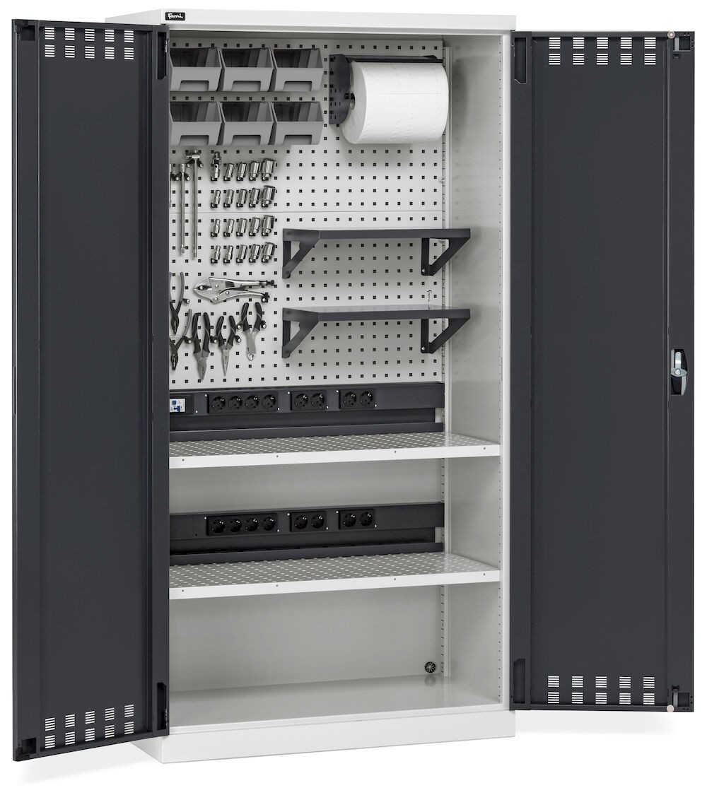 Armadio caricabatterie con ante battenti, pannelli forati, accessori, L1023 x P555 x H2000 mm, PERFOM14040