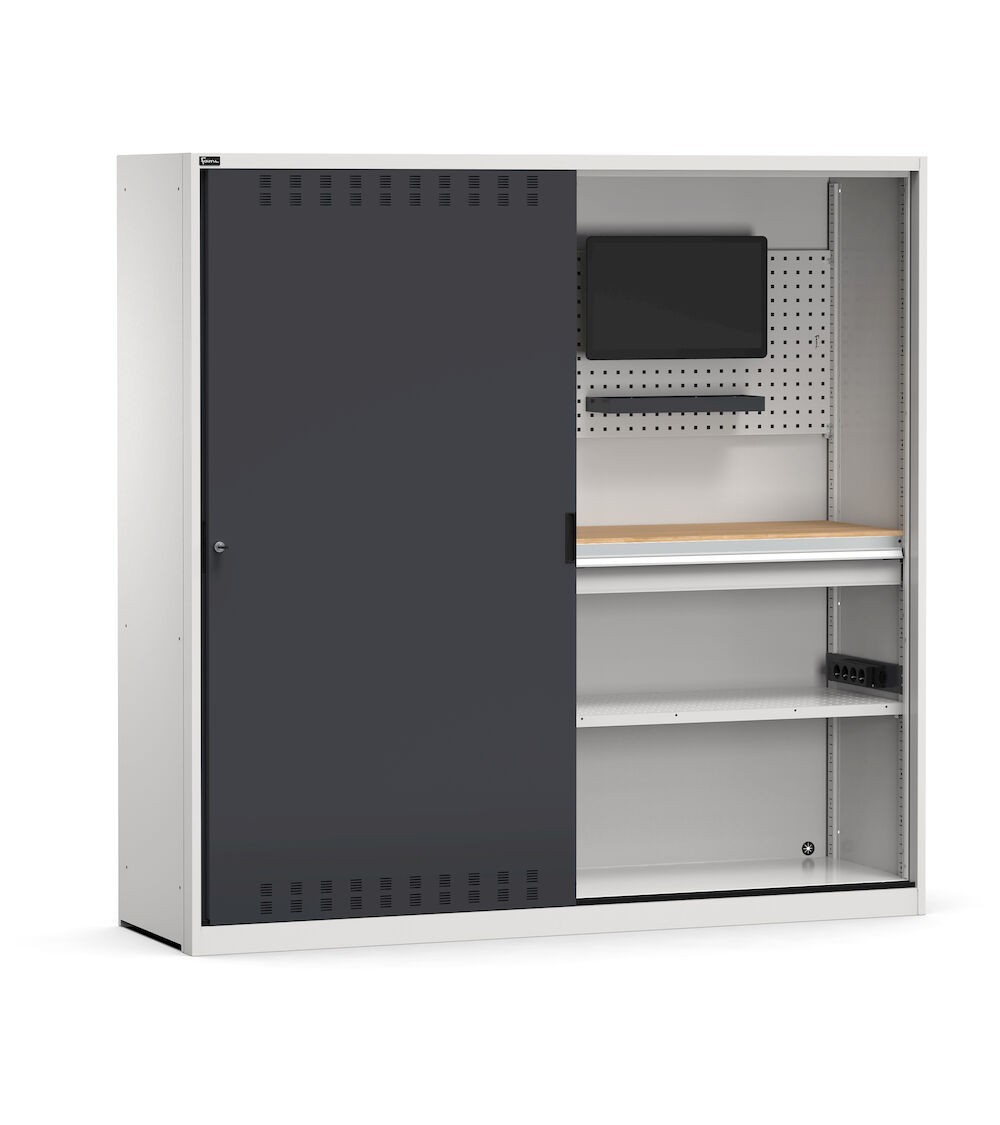 Armadio postazione controllo qualità con ante scorrevoli fessurate, L2040 x P600 x H2000 mm,PERFOM23004