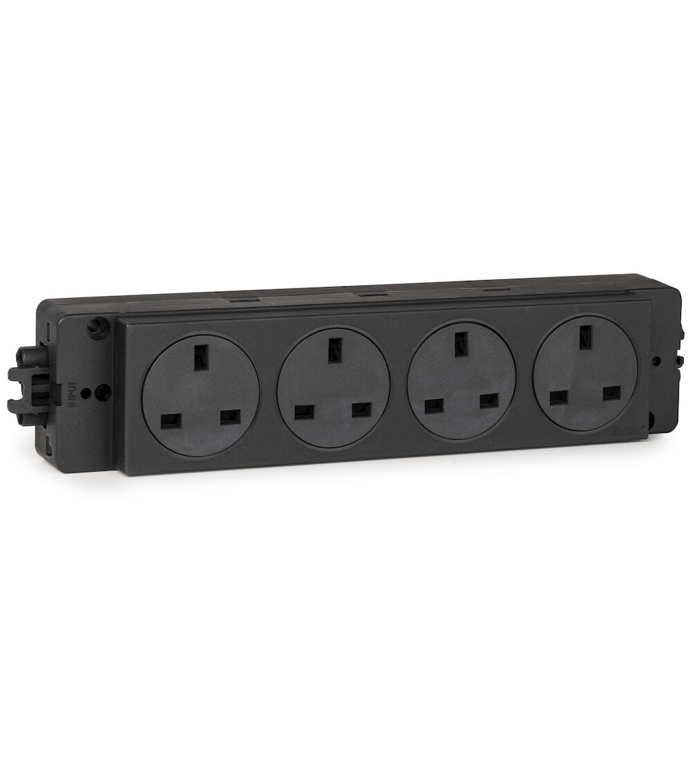 Multipresa Inglese a 4 scomparti