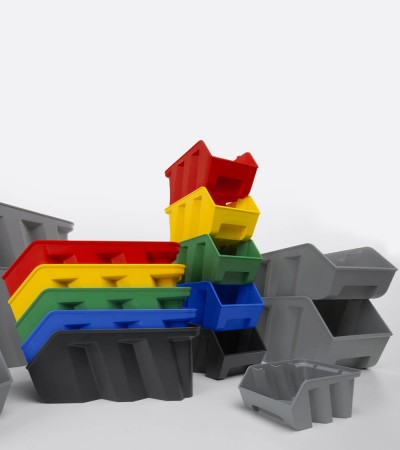 Bacs à bec en plastique